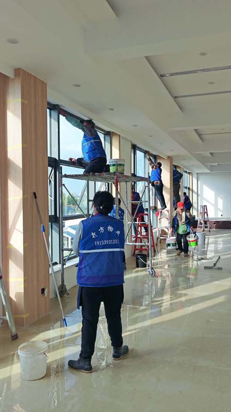 单位保洁：为办公室环境注入活力